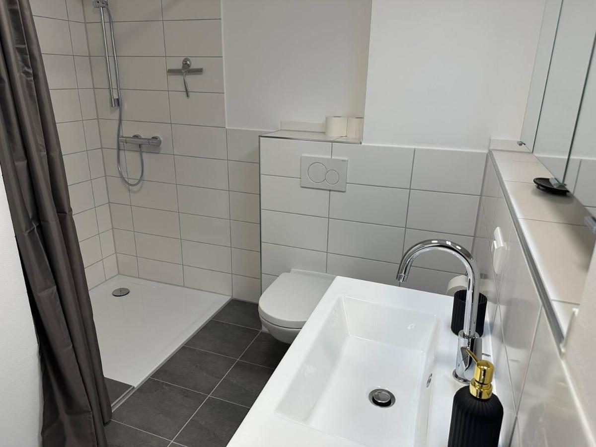 Suite4Me - Balkon I Kueche I Waschmaschine I Mainz-Kostheim ヴィースバーデン エクステリア 写真