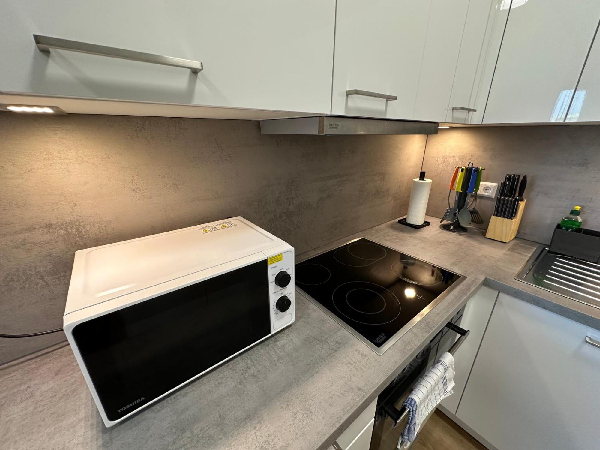 Suite4Me - Balkon I Kueche I Waschmaschine I Mainz-Kostheim ヴィースバーデン エクステリア 写真